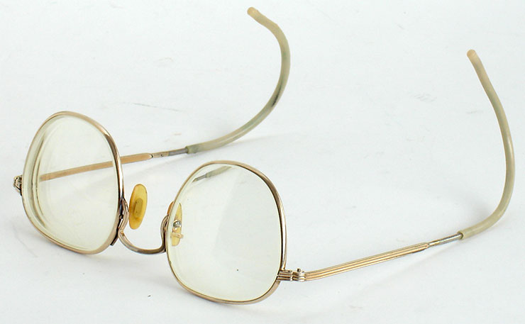 Vintage wire eyeglasses American Optical AO Liner at http://www.collectornet.net