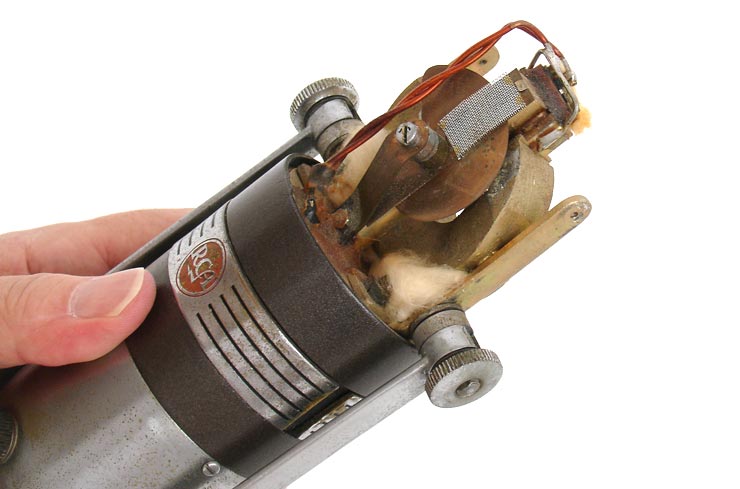 RCA 77-DX professional microphone at http://www.collectornet.net