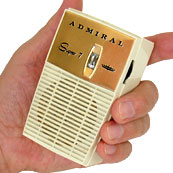 Admiral Y2063 vintage transistor radio at www.collectornet.net/radio/pocket