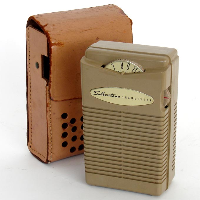 Silvertone EARLY USA-made transistor radio at www.collectornet.net/radio/pocket