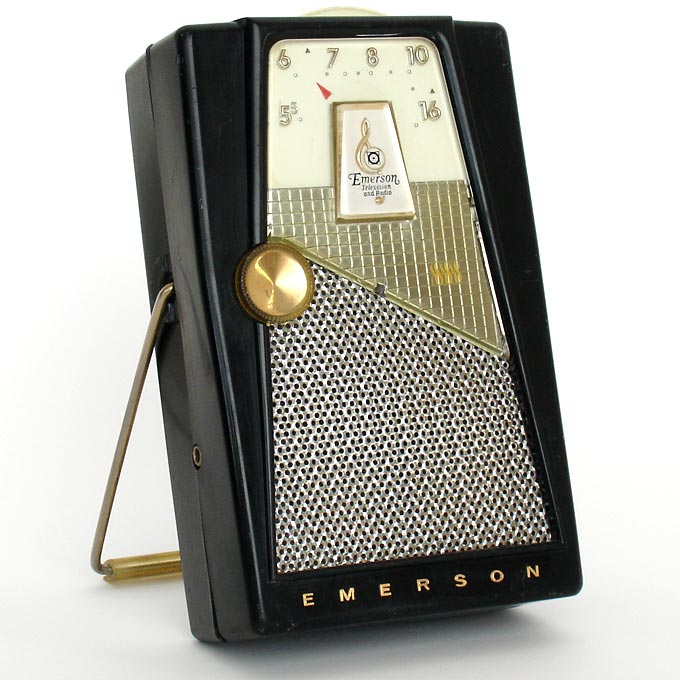 Vintage Emerson 888 Explorer made-in-USA transistor radio from 1958 at www.collectornet.net/radio/pocket